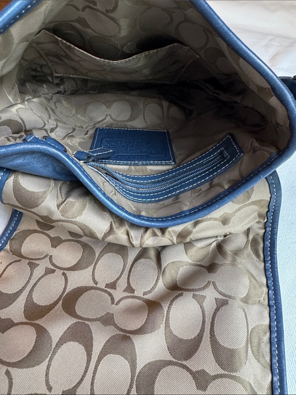 Coach Vintage Blue Leather Messenger Crossbody 9335 - Picture 5 of 10